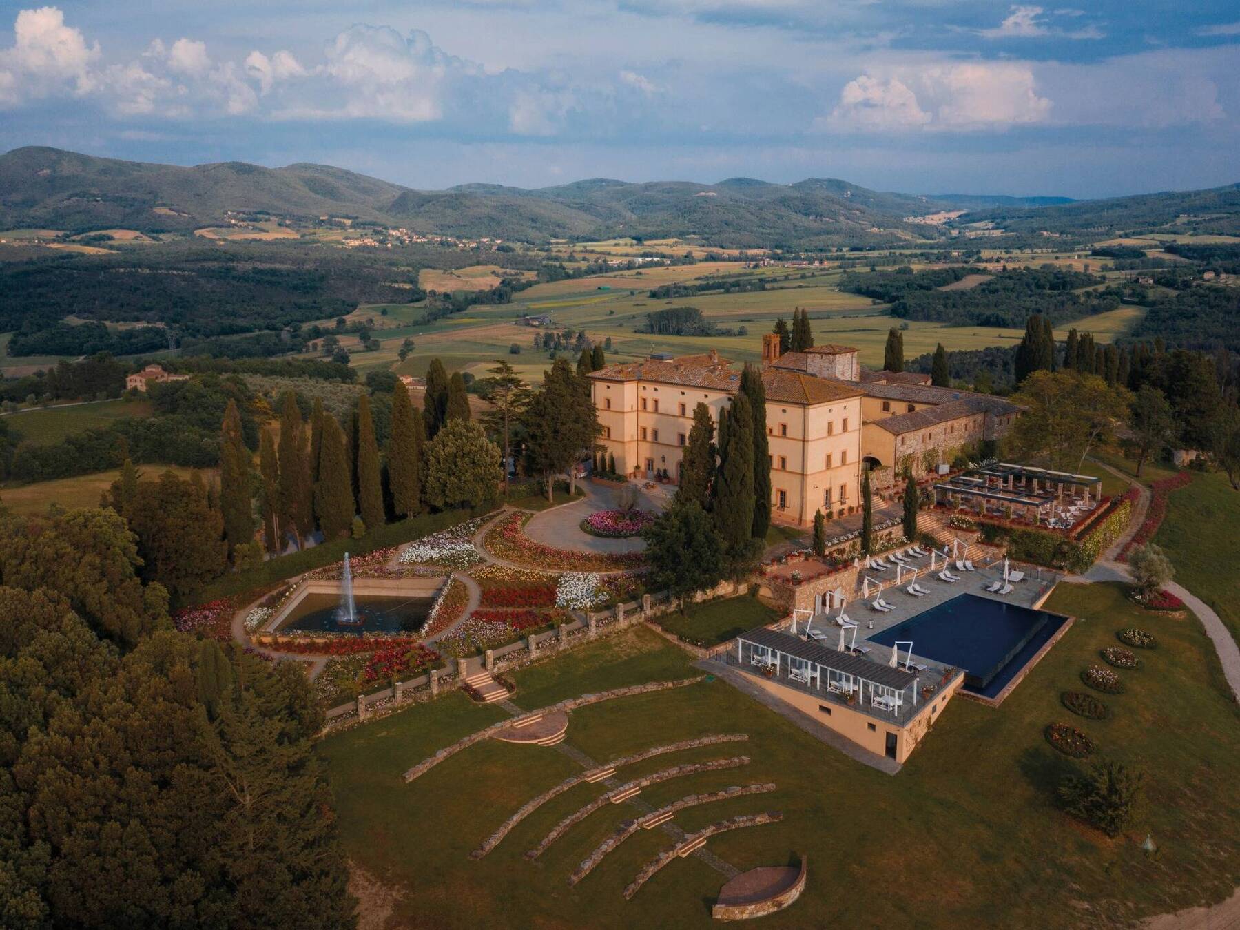 Book a Luxury Suite at Castello di Casole, A Belmond Hotel, Tuscany |  ASMALLWORLD Collection, image size:1800x1350