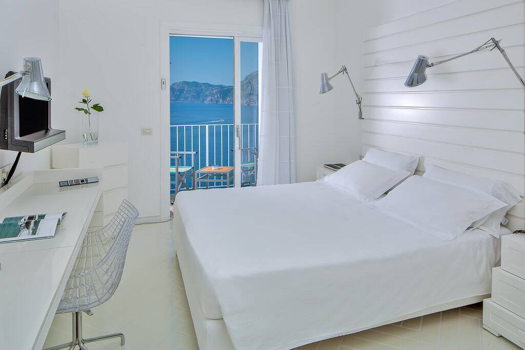 Romantic Sea View Room