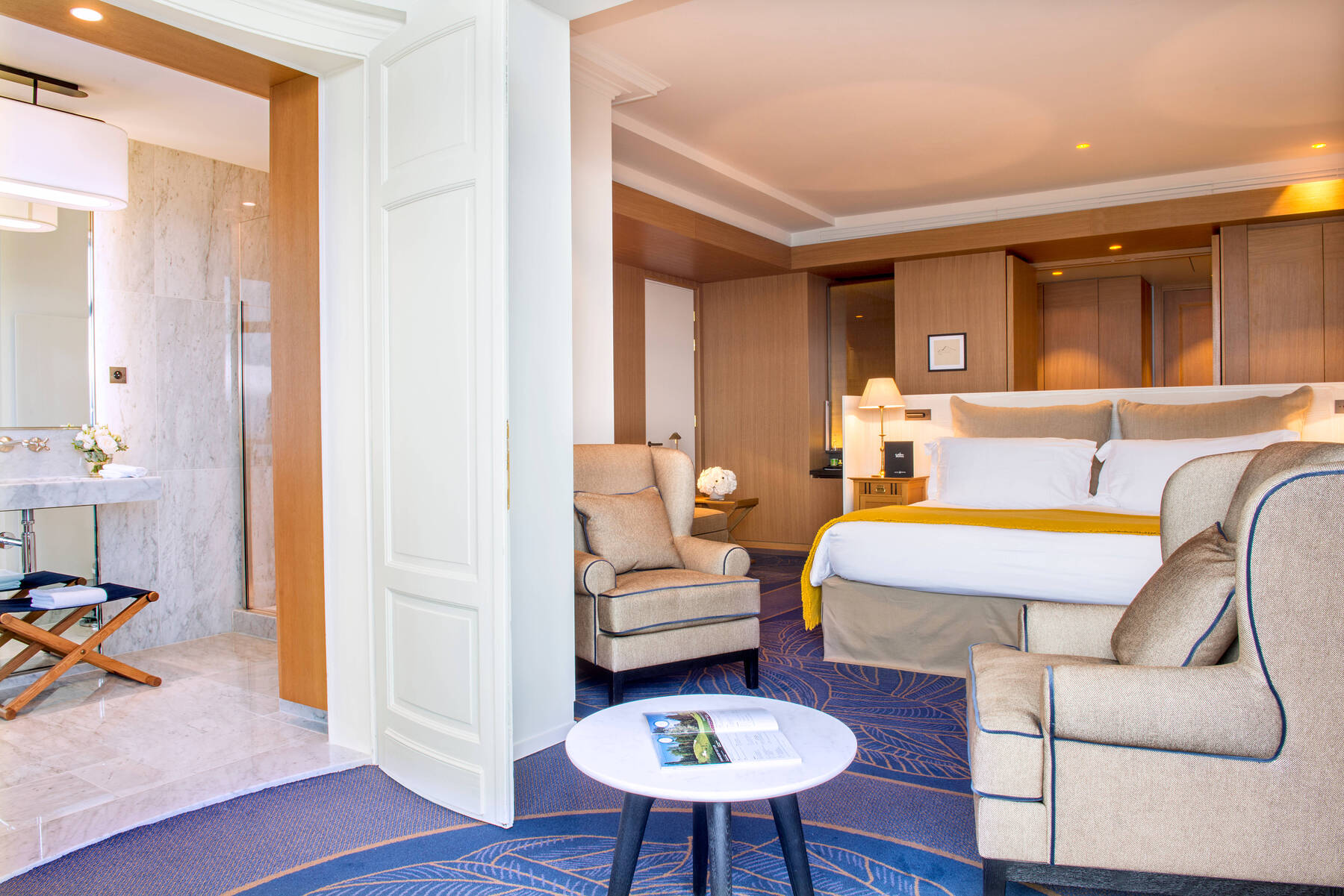 Rotonde Junior Suite Lake Geneva View