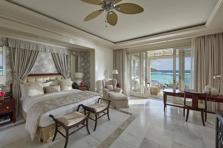 Four Bedroom Lagoon Villa