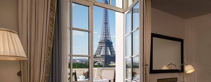 Terrace Eiffel View Twin Room