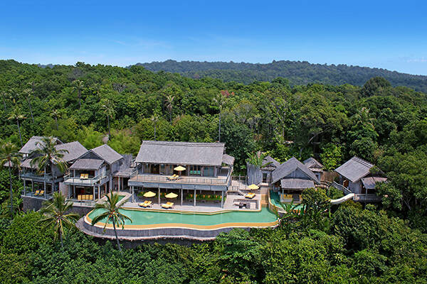 Six Bedroom Sunset Ocean View Pool Reserve