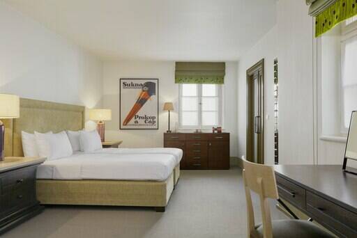 Deluxe Twin Bedded Room
