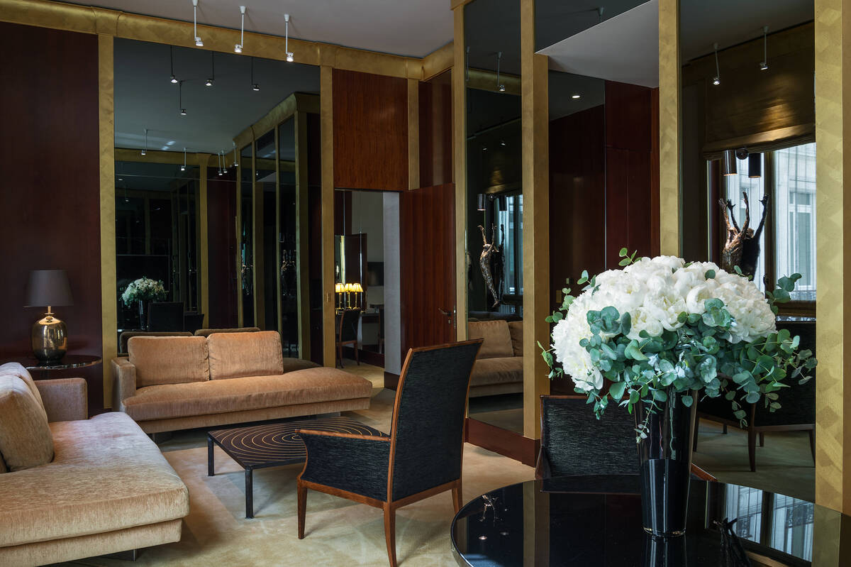 Diplomatic Suite