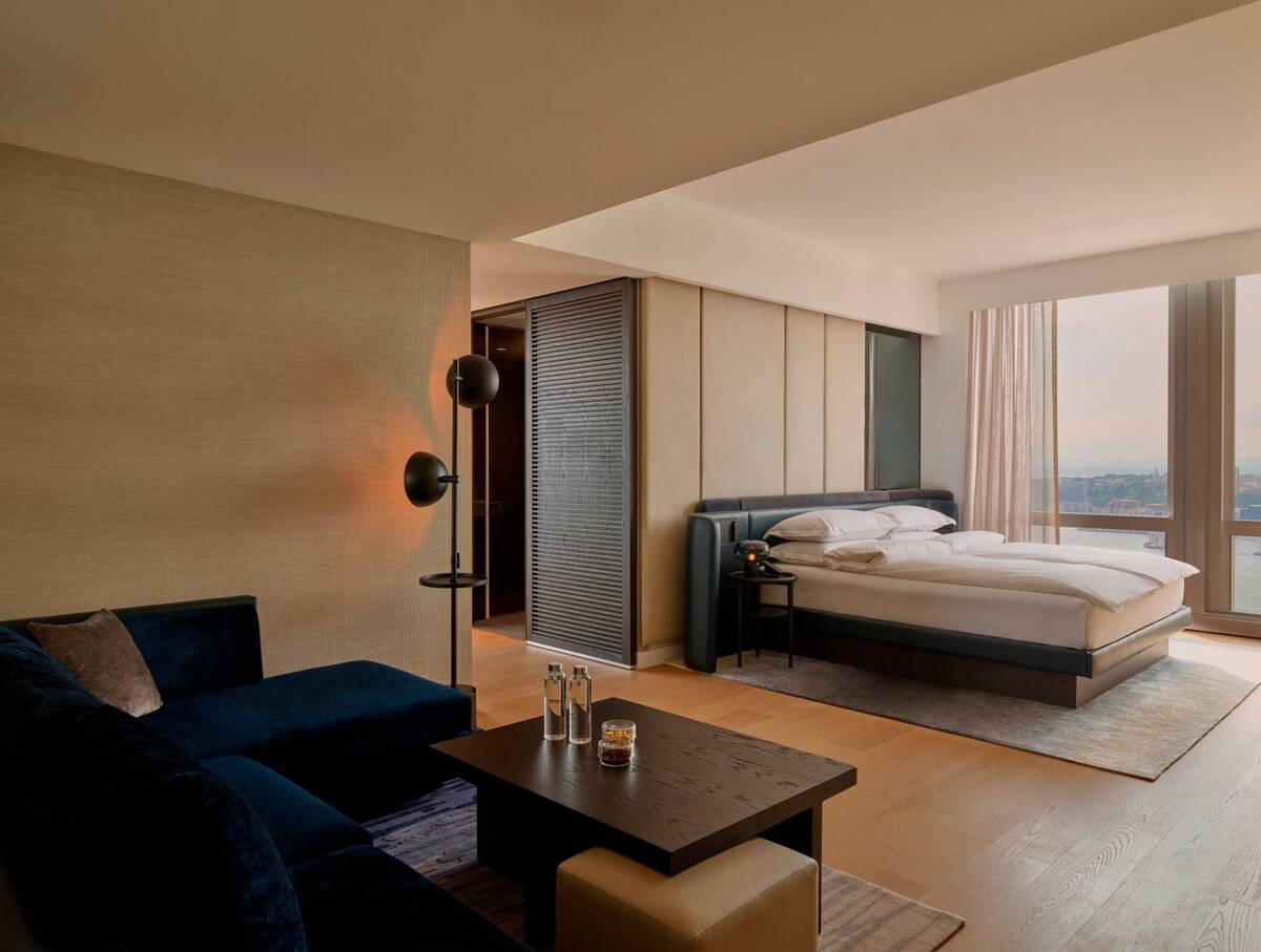 Deluxe Junior River View Suite