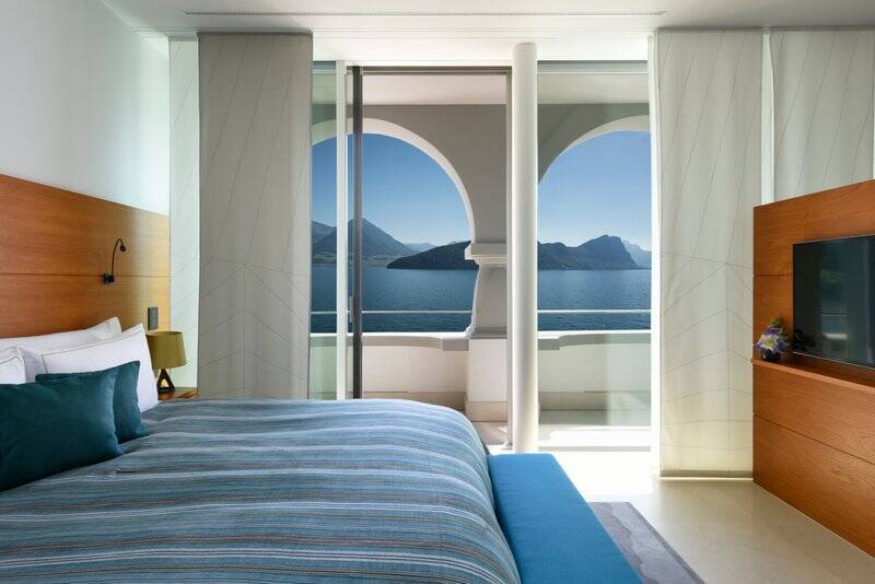 Junior Suite with Lake View