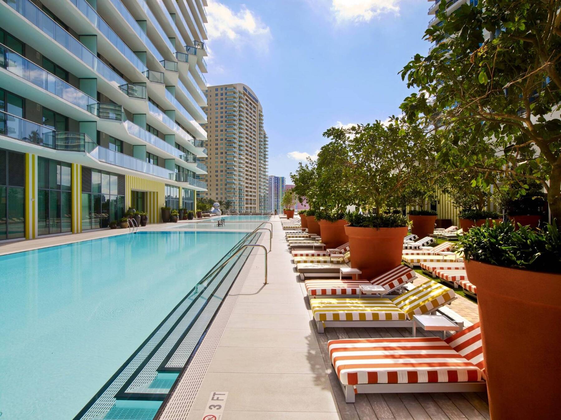 Your Guide to Miami's Best Pool Parties