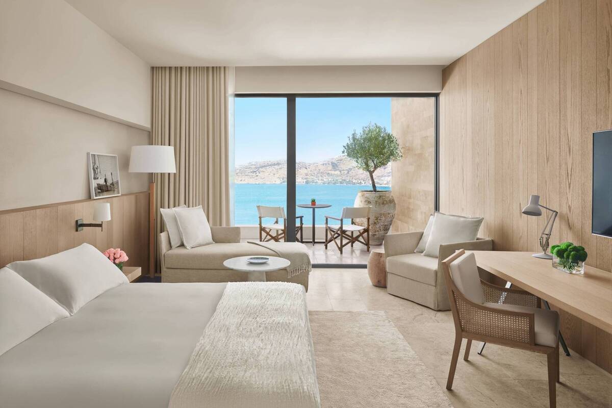 Deluxe Sea View King Room