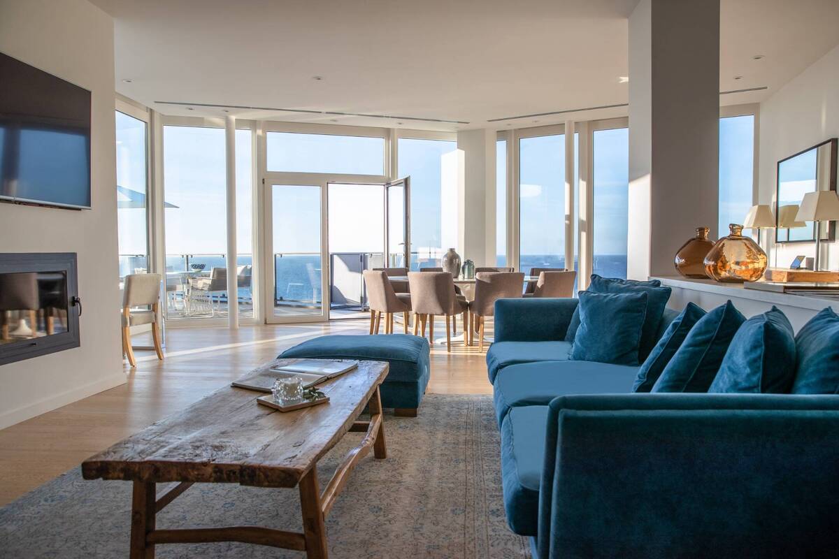 Mar Blau Villa with Pool and Terraces
