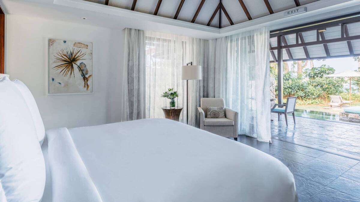 Ocean Front Pool Villa King