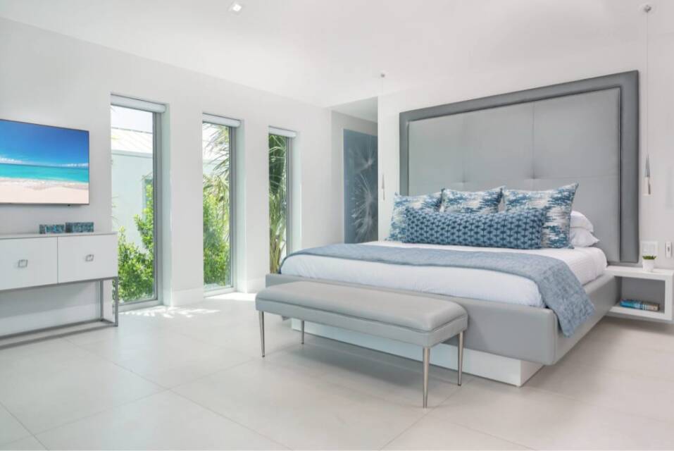 Eight Bedroom Seaclusion Private Villa