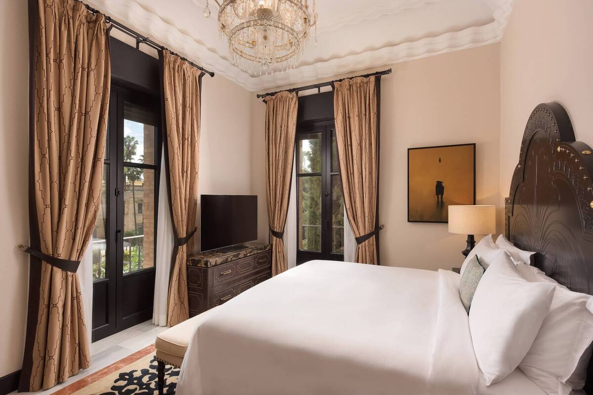 Premium King Suite
