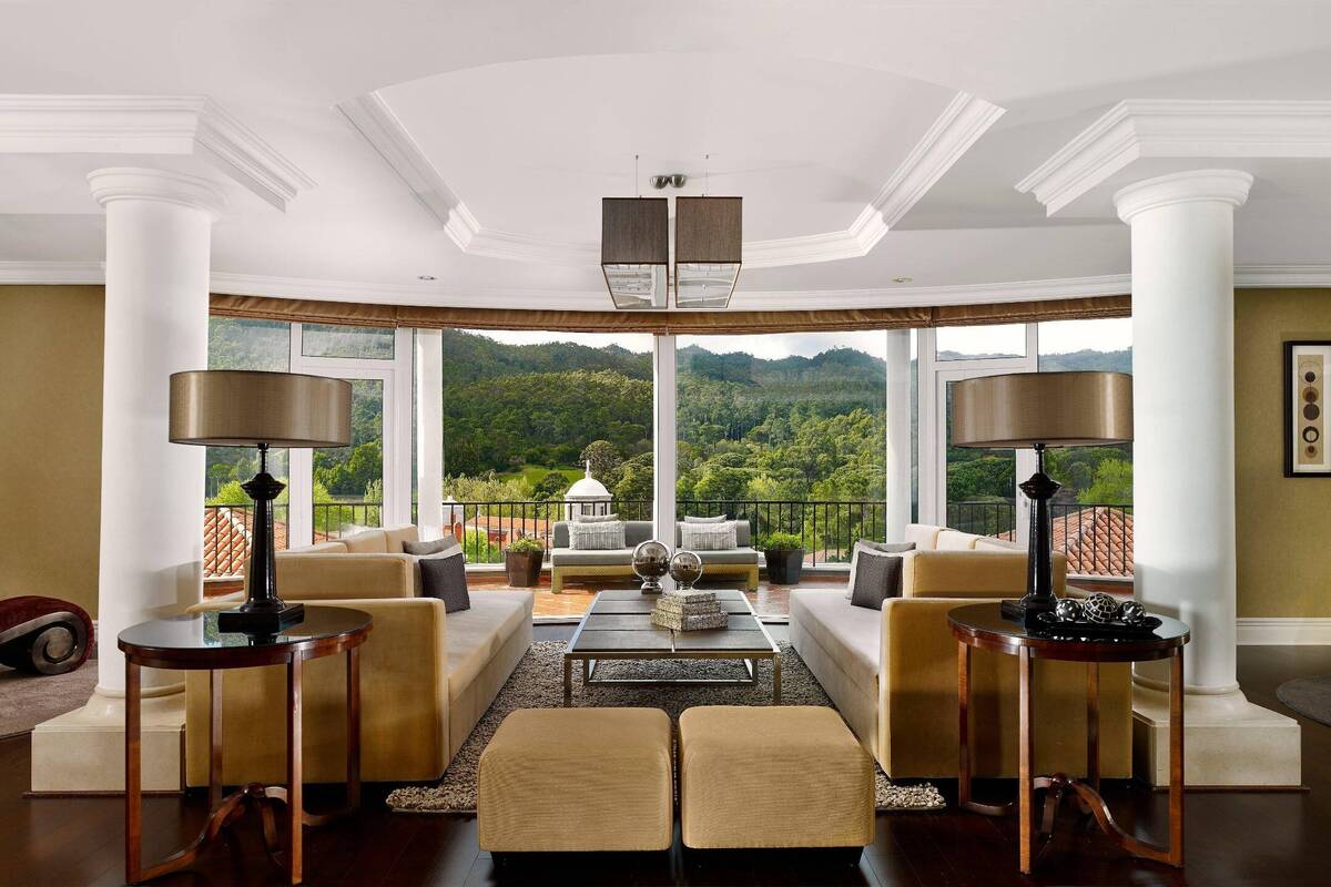 Imperial Suite, Resort View, Mid Floor