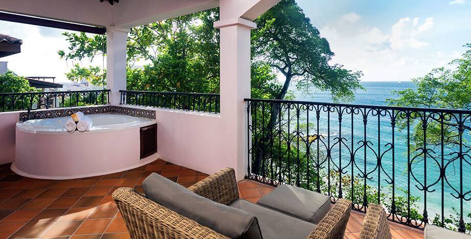 Oceanview Suite with Hot Tub