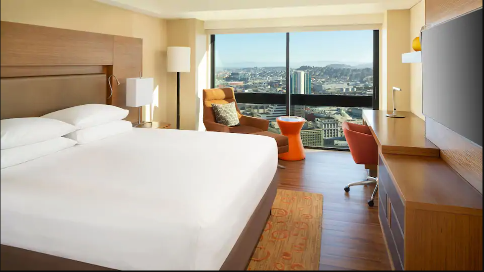 King Bed Union Square View