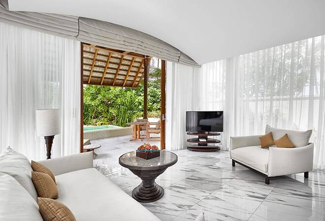 Deluxe Beach Villa with Pool