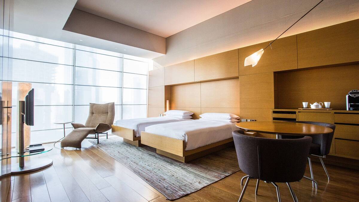Two Twin Beds Premium