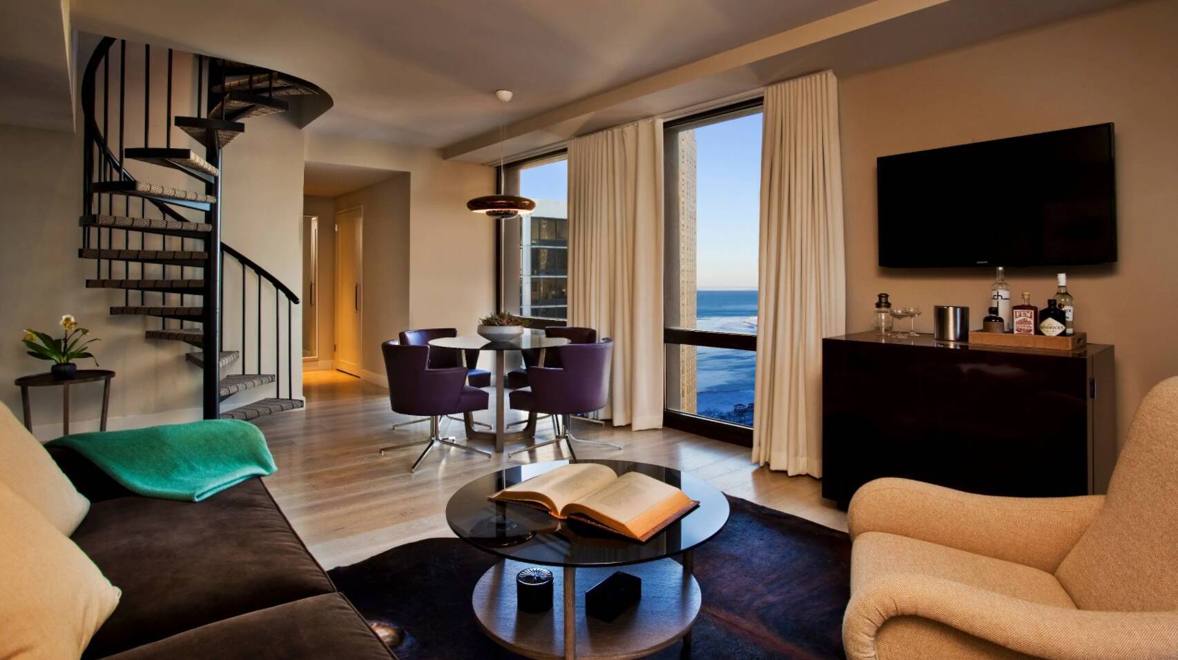 Skyline Loft Suite