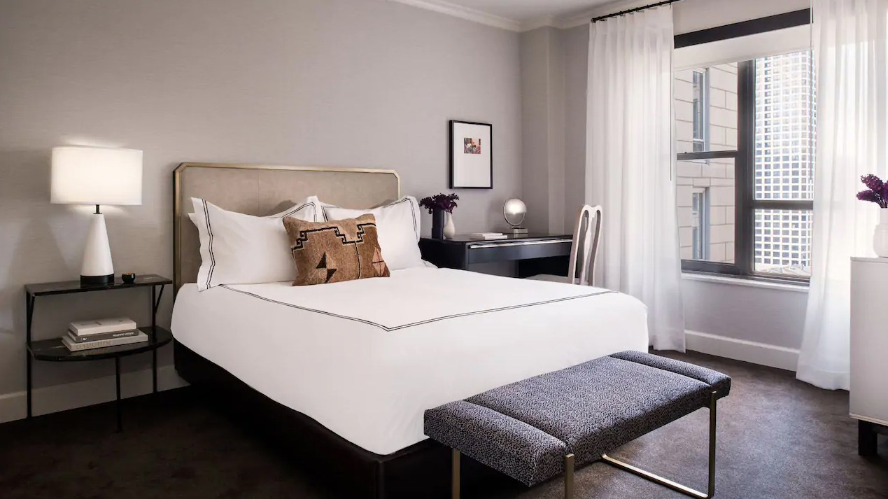 One Queen Room