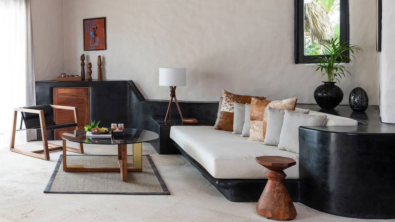 Lagoon Suite with Plunge Pool