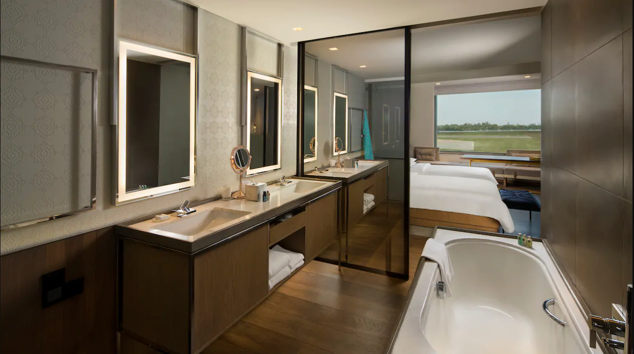 King Bed with Runway View Deluxe