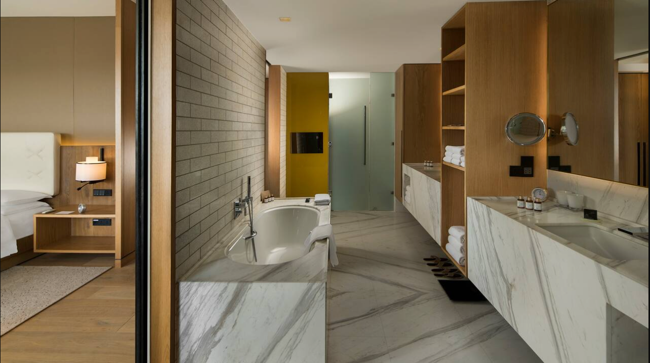 Signature Suite