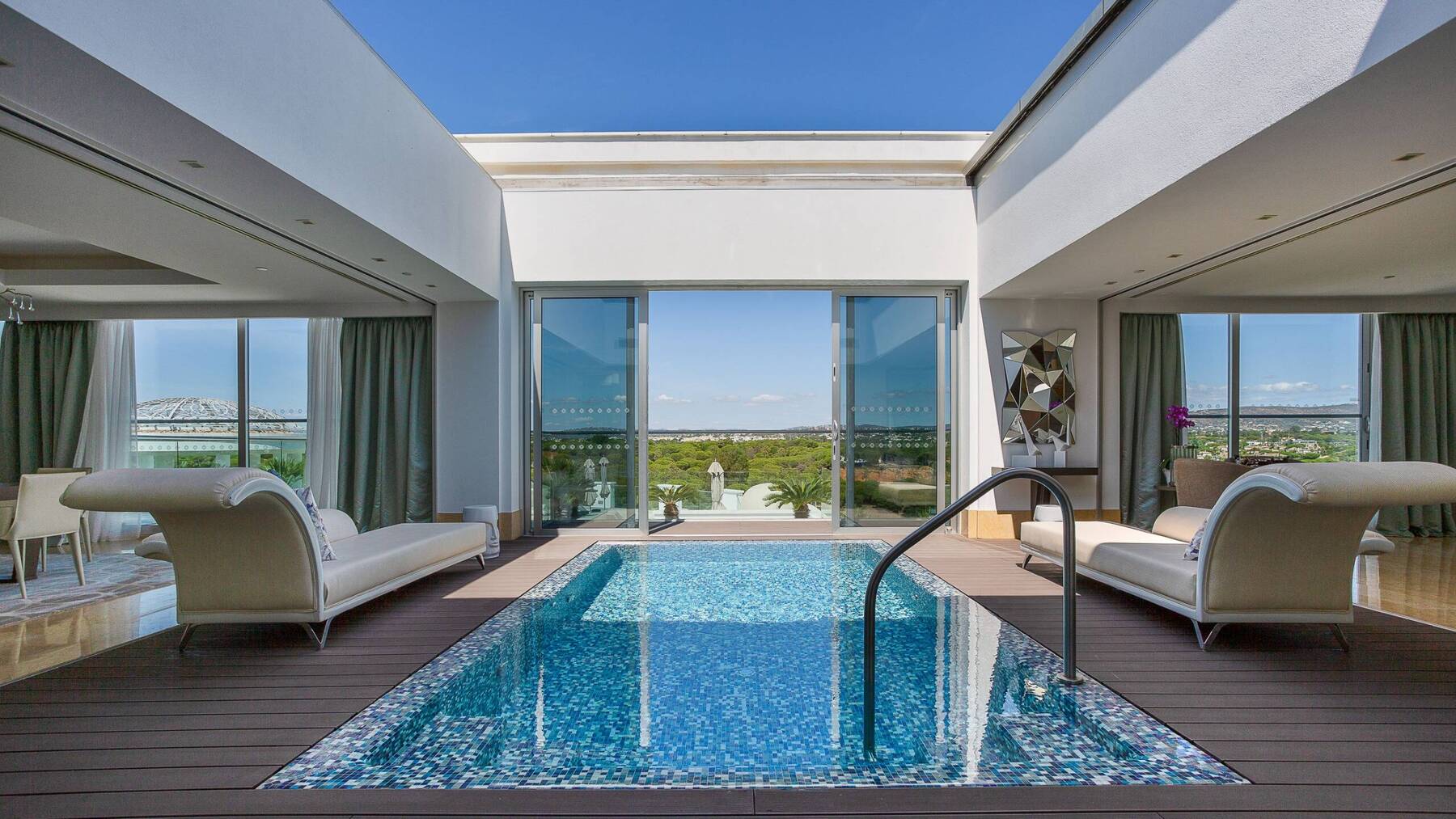 King Roof Garden Suite with Private Pool