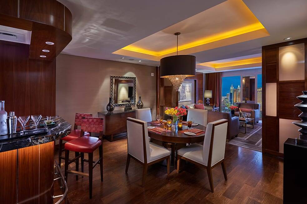 Penthouse Panorama View Suite