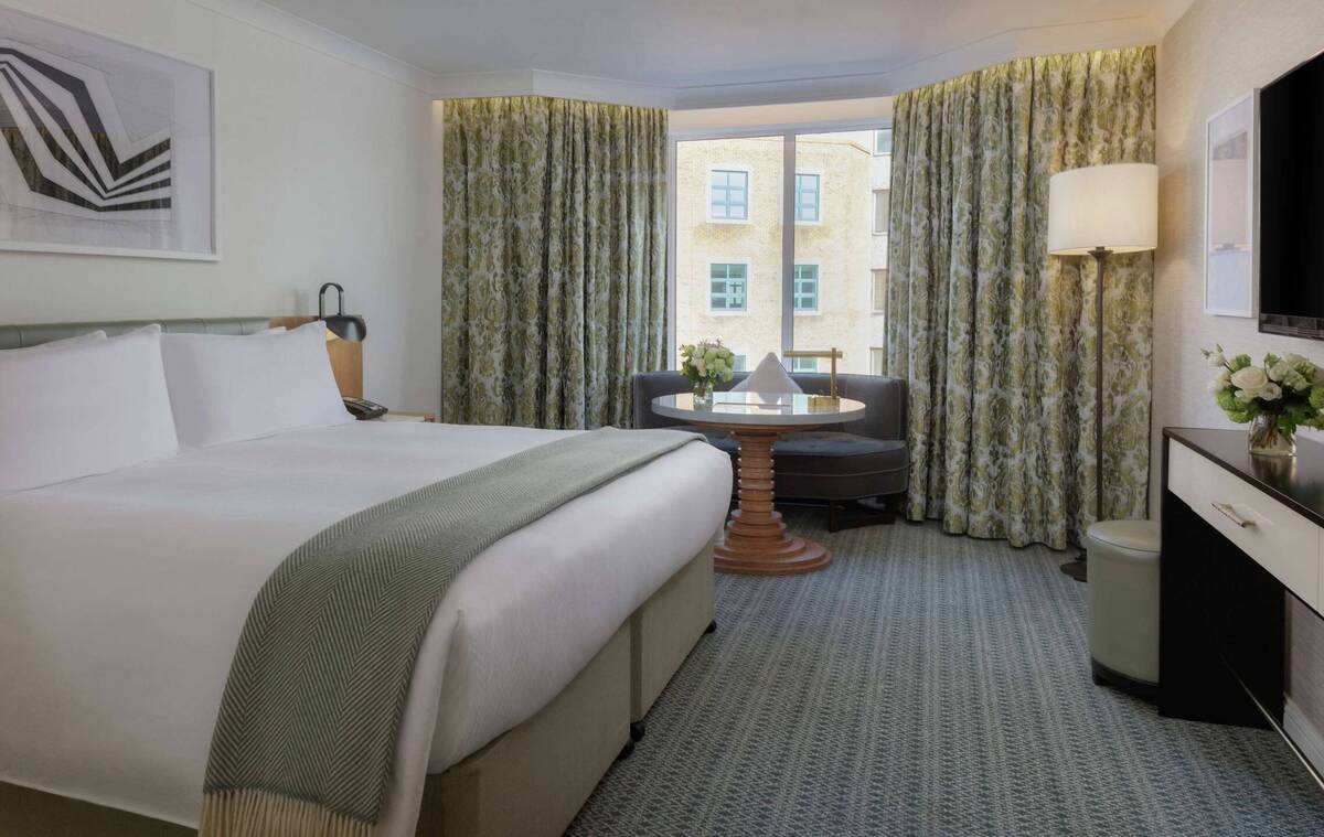 King Superior Room