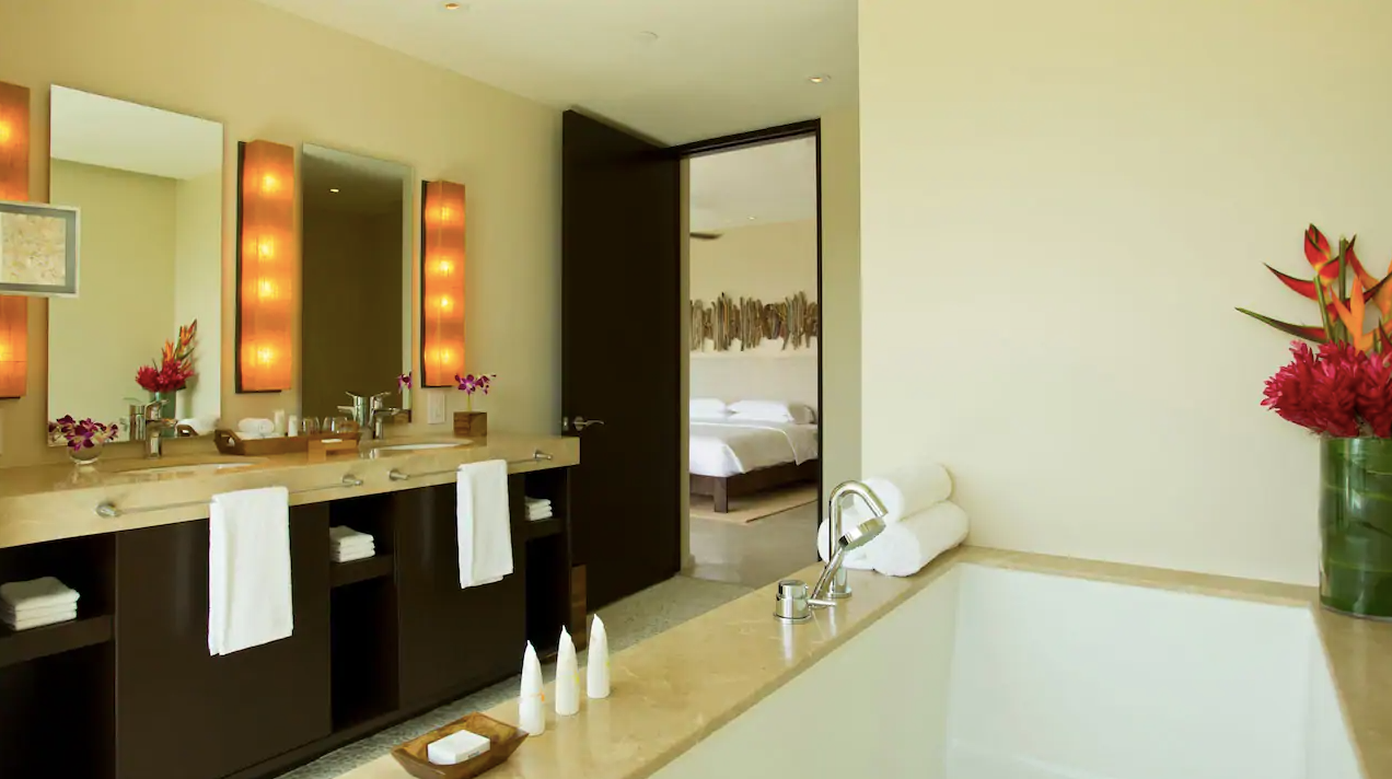 Andaz Bay View Suite