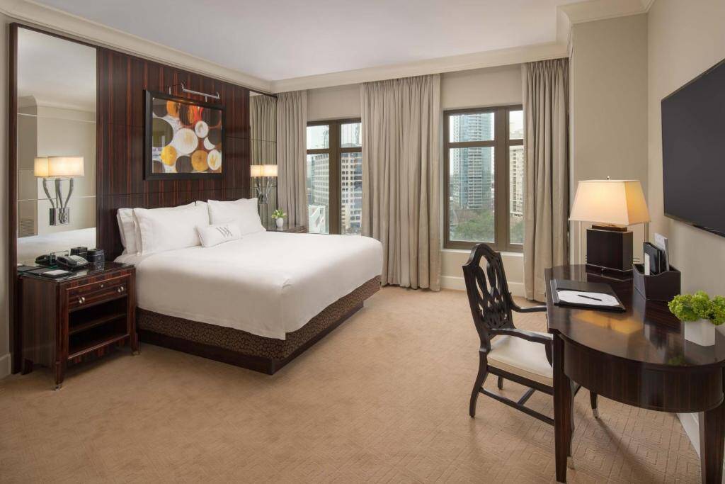 Buckhead Premier King