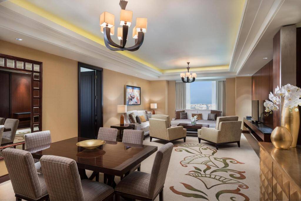 King Executive Suite - Lounge Access