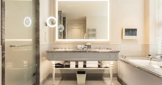 King One Bedroom Suite