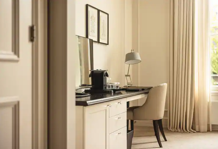 King Accessible Superior Room