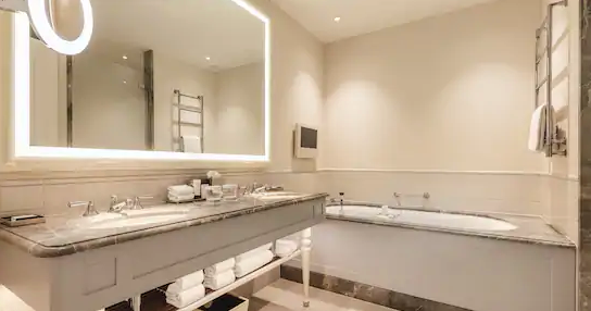 Twin Grand Premier with Canal View