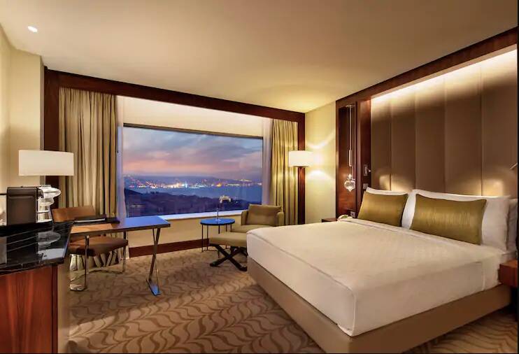 King Executive Room with Bosphorus View