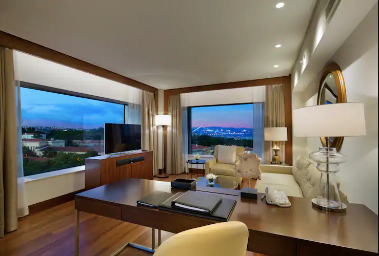 Grand Deluxe Bosphorus Suite