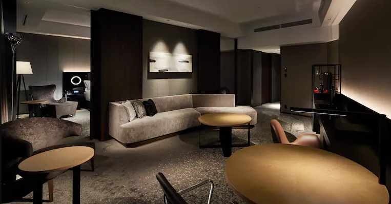 King Executive Suite
