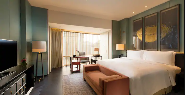 King Deluxe Room