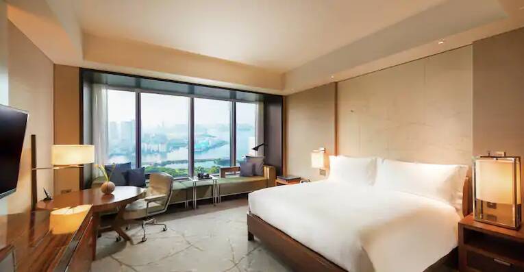 King Executive Room Bay View 