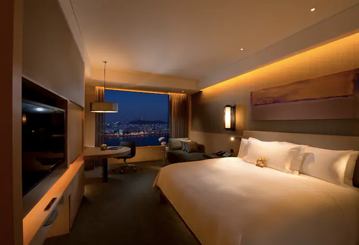King Executive City View with Lounge Access