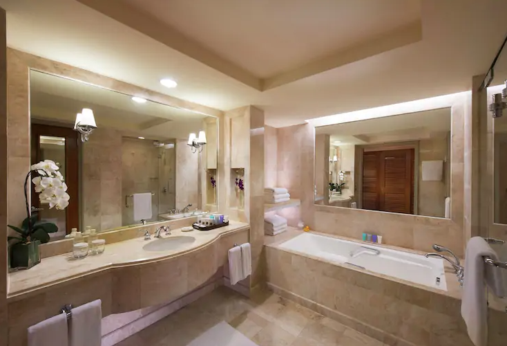 King Executive City View with Lounge Access