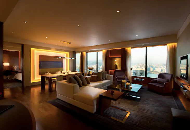 Conrad Suite