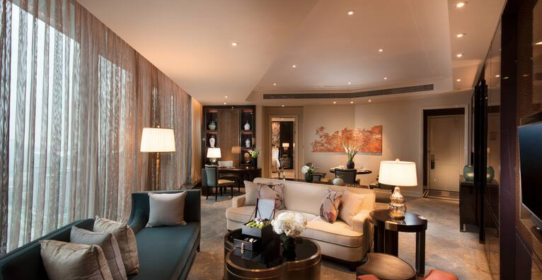 Waldorf Astoria Skyline View Suite