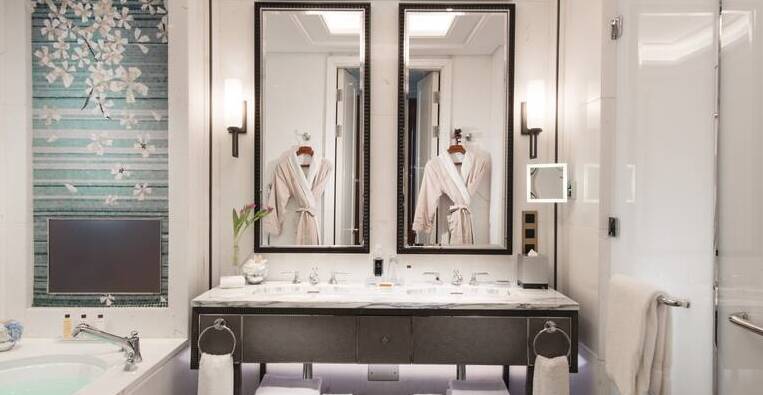 King One Bedroom Waldorf Astoria Suite