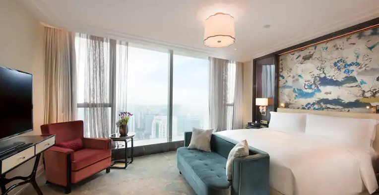 Ambassador Suite with Twin Tower View