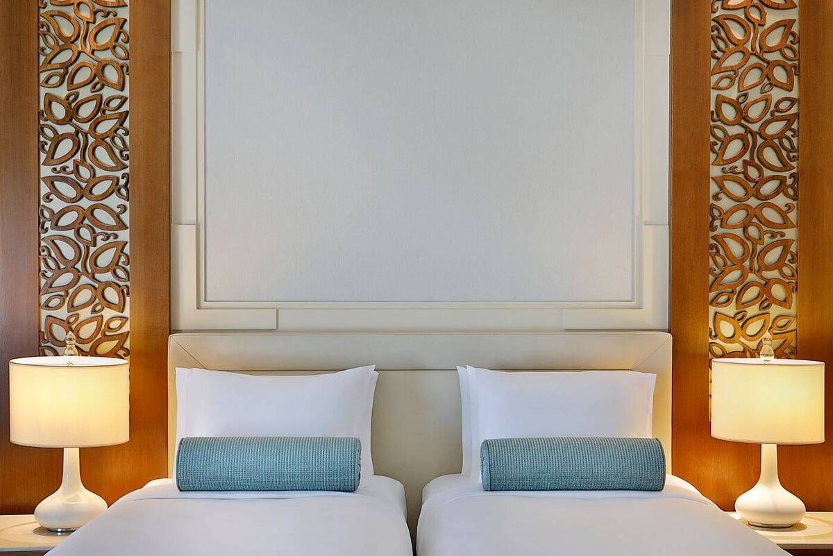 Twin Bedroom Executive Suite High Floor Balcony