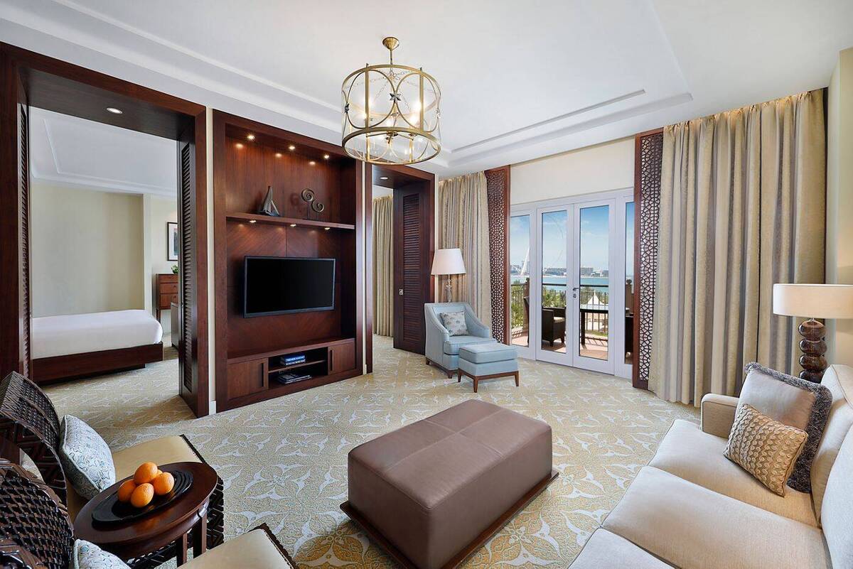One Bedroom Club Suite
