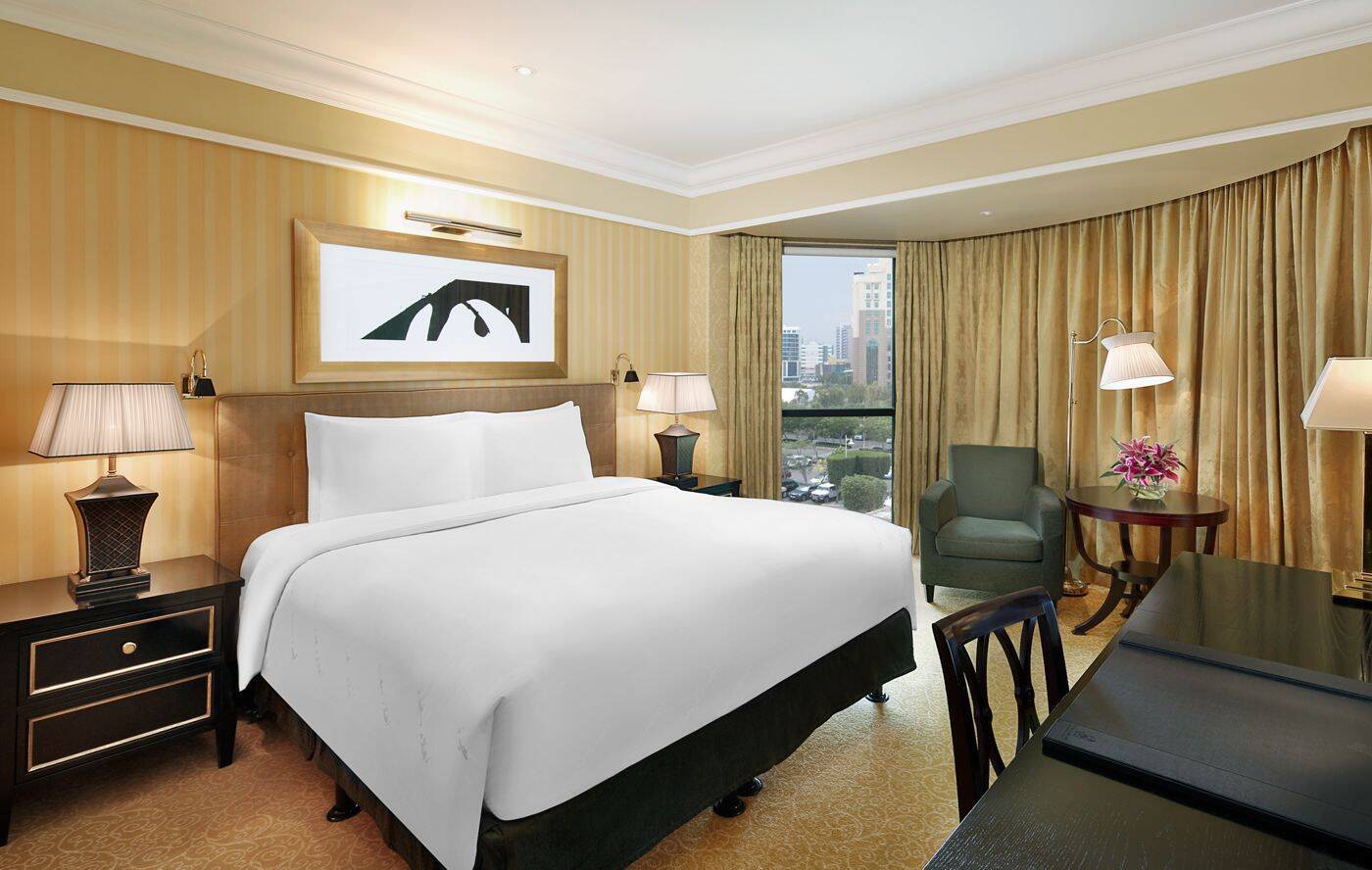 Deluxe City View Twin Room