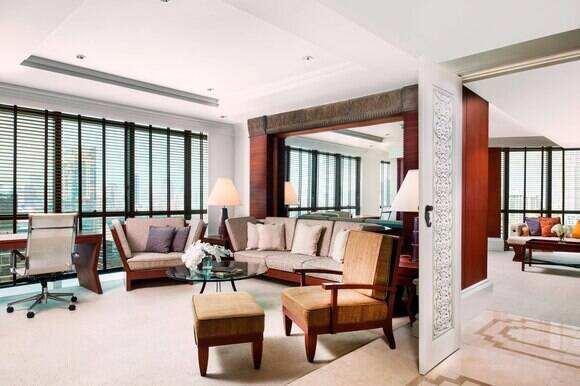 Royal Pimai Suite